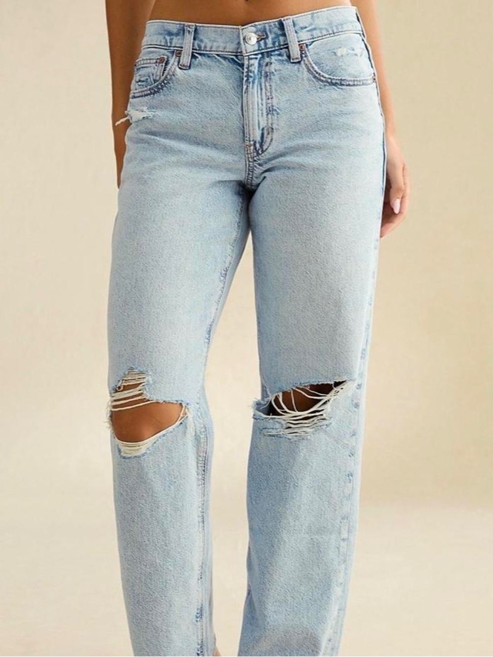 American Eagle Outfitters Light Wash Distressed Straight Leg Jeans